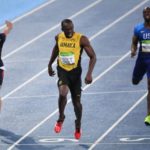 902789-usain-bolt-vainqueur-du-200-m-et-christophe-lemaitre-g-medaille-de-bronze-lors-des-jo-de-rio-le-18-a-1.jpg